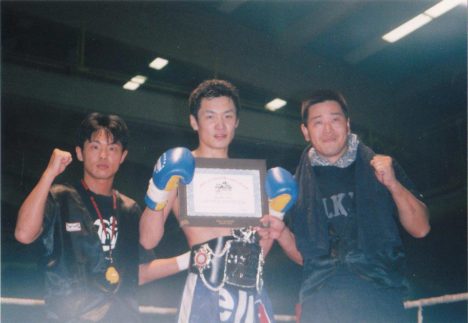 image-佐藤嘉洋が構築しているキックボクシングを簡単に教えています - 名古屋池下のフィットネスキックボクシングジム