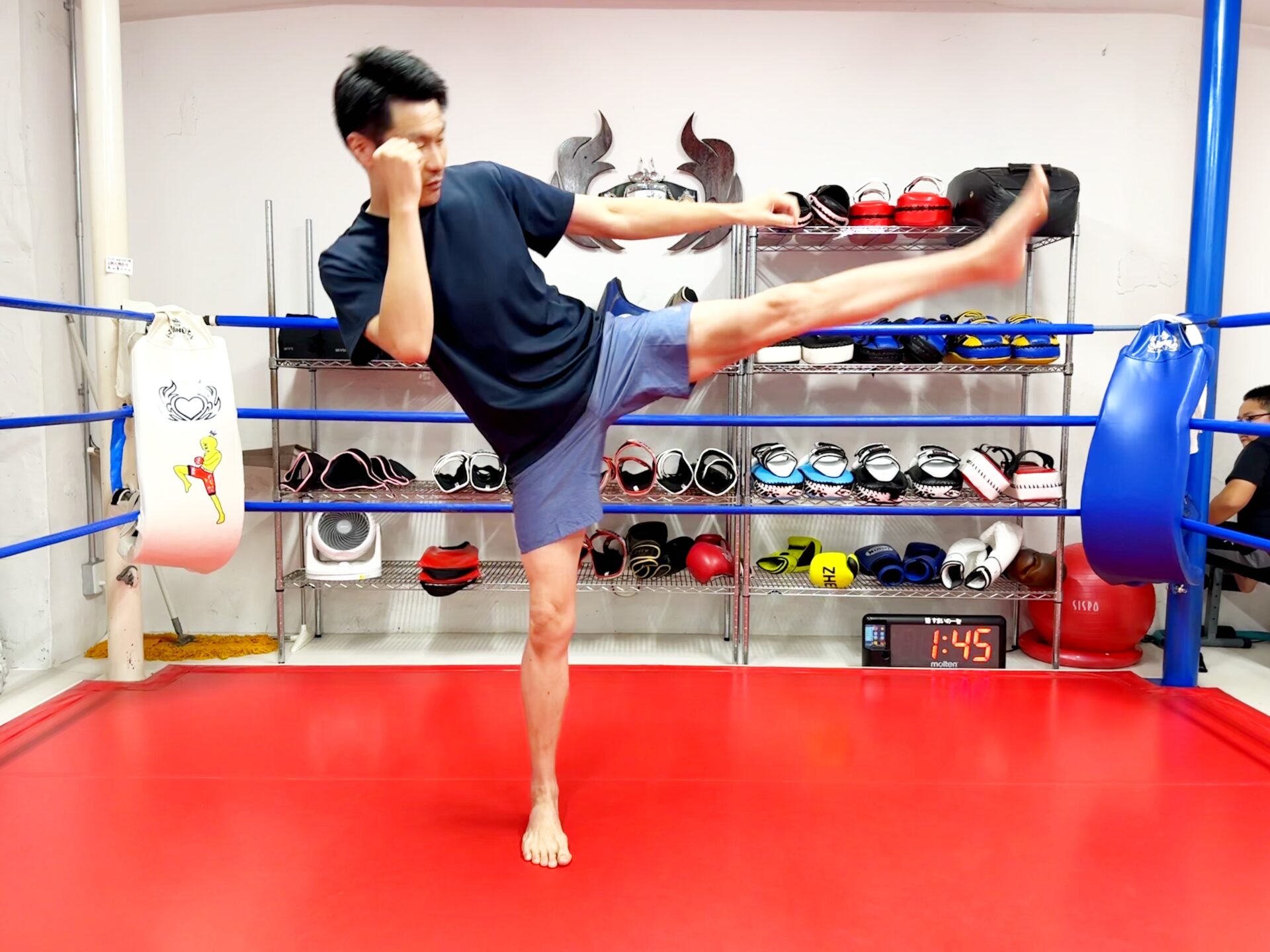 前蹴りで腸腰筋を鍛えよう - JKF池下